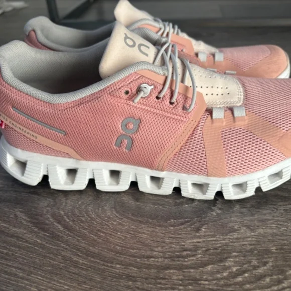 QC RUNNERS - Picture 2 of 5